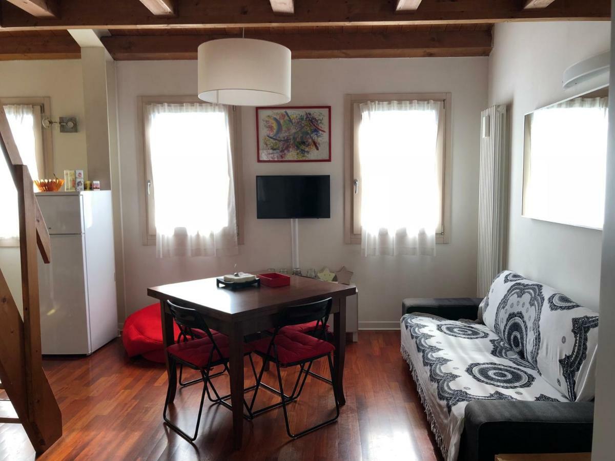 Casa Vacanze Chez La Reine - Holiday Home Vicenza Exterior foto
